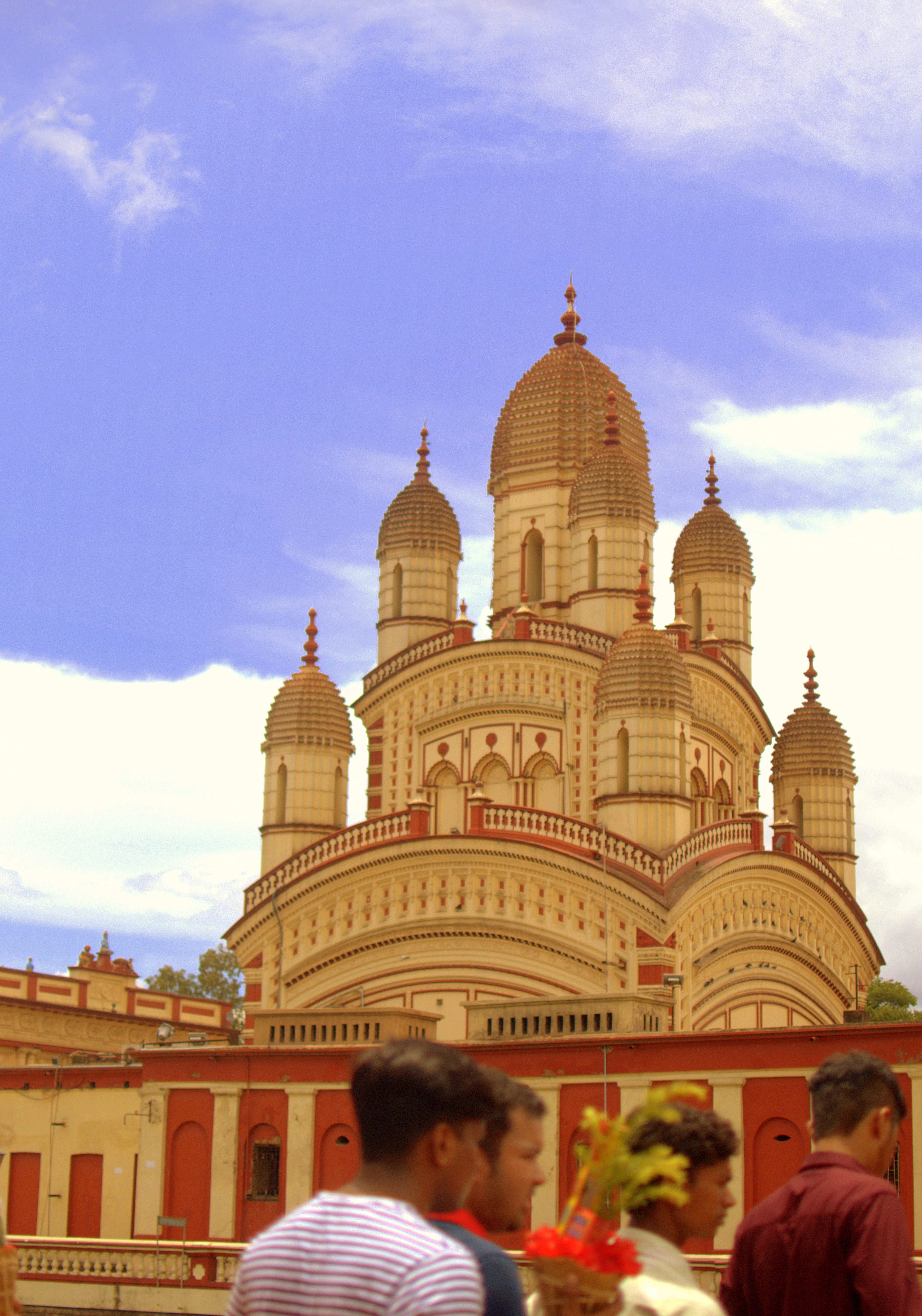 Dakshineswar kali mandir + Places of interest in Kolkata + Radhaballavi + Hing er Kochuri #Kolkatatourism #kolkatatravelguide