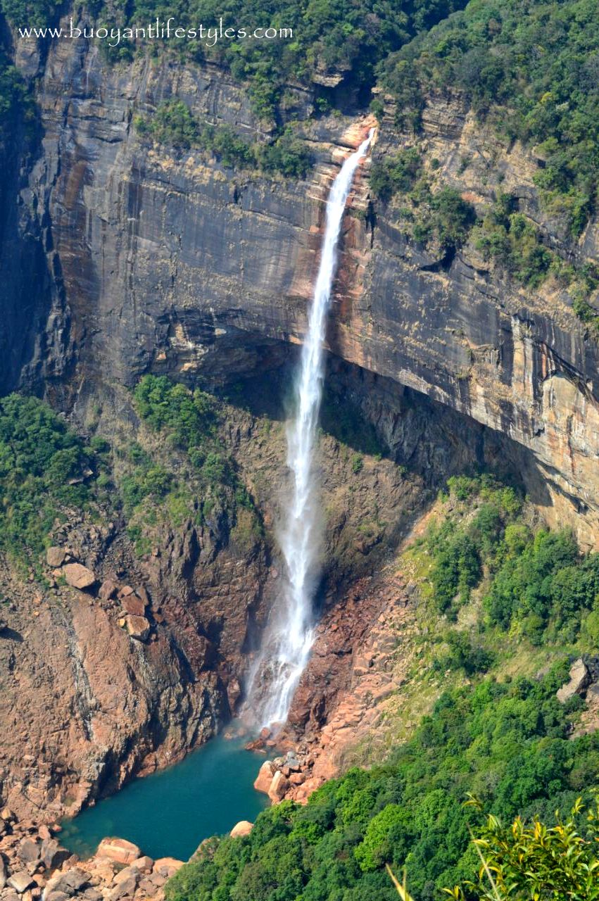 #nohkalikaiwaterfalls #cherrapunji #sohra #meghalaya + nohkalikai waterfalls