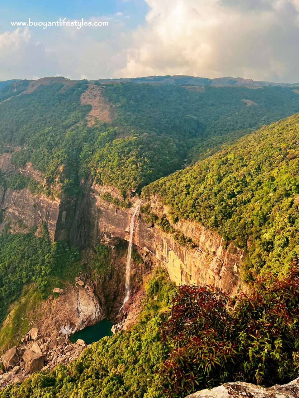 #nohkalikaiwaterfalls #cherrapunji #sohra #meghalaya + nohkalikai waterfalls